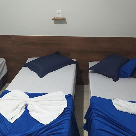 Pousada Quarto Com Frigobar,Ar E Garagem Gratuita Апаресида Екстериор снимка