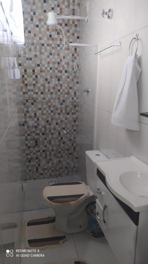 Pousada Quarto Com Frigobar,Ar E Garagem Gratuita Апаресида Екстериор снимка